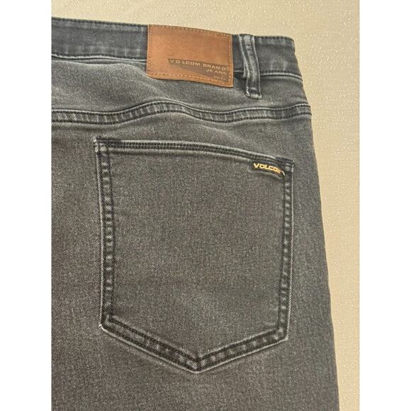 Volcom Vorta Slim Straight Jeans Mens 38x30 Faded Black Denim Zip Fly - Picture 9 of 9
